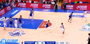 不容易！奈特冲击篮筐强攻得手 广厦取得本场首次领先